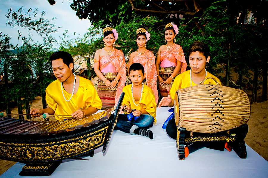 Ужин с традиционным тайским танцевальным шоу, остров Самуи, Таиланд